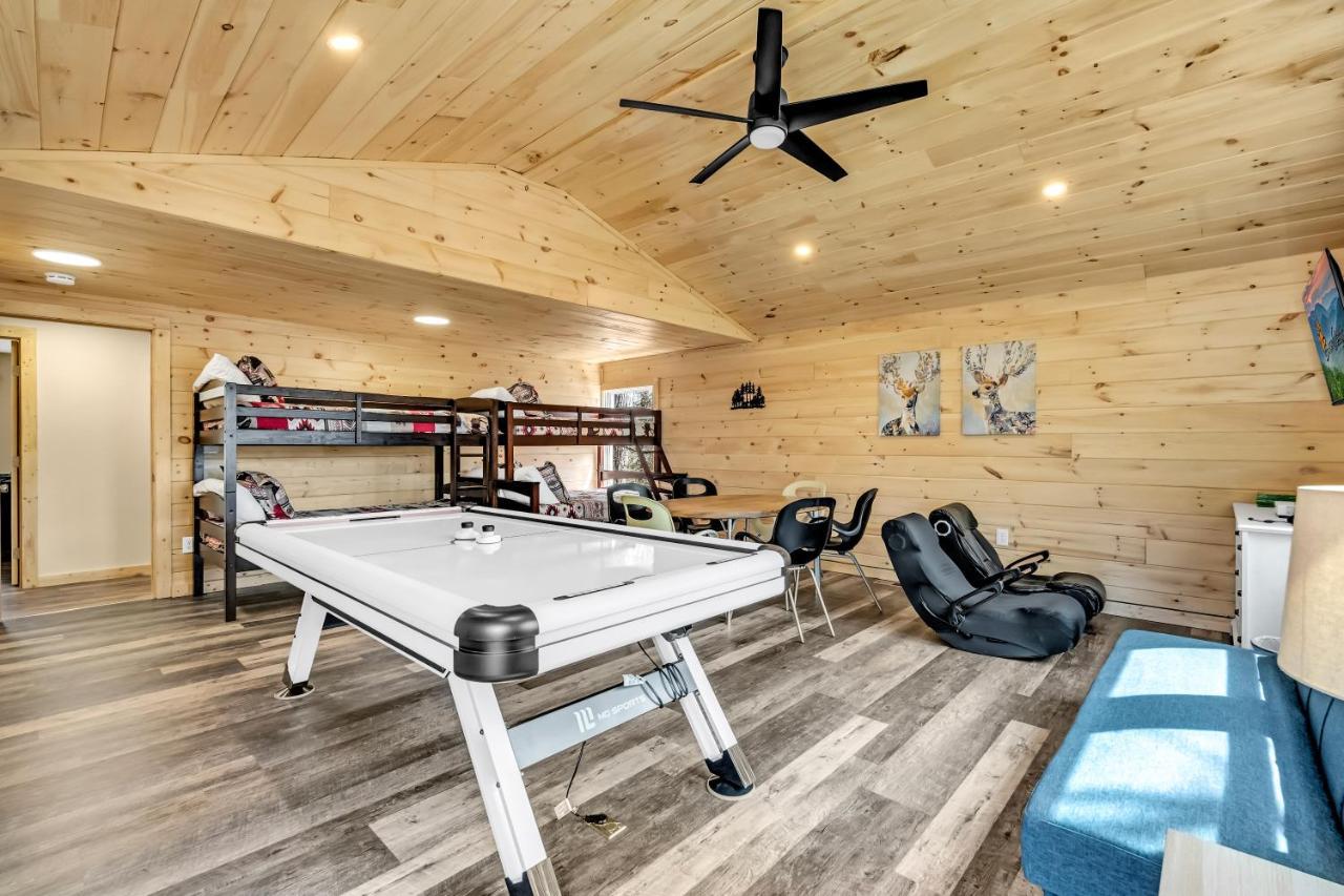 Whispering Winds, Hot Tub, Game Room, Wifi, 1089 Free Tickets Each Paid Day, Dollywood And More 개틀린버그 외부 사진