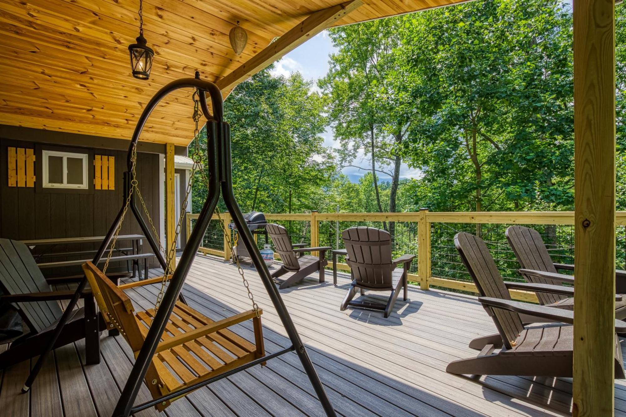Whispering Winds, Hot Tub, Game Room, Wifi, 1089 Free Tickets Each Paid Day, Dollywood And More 개틀린버그 외부 사진